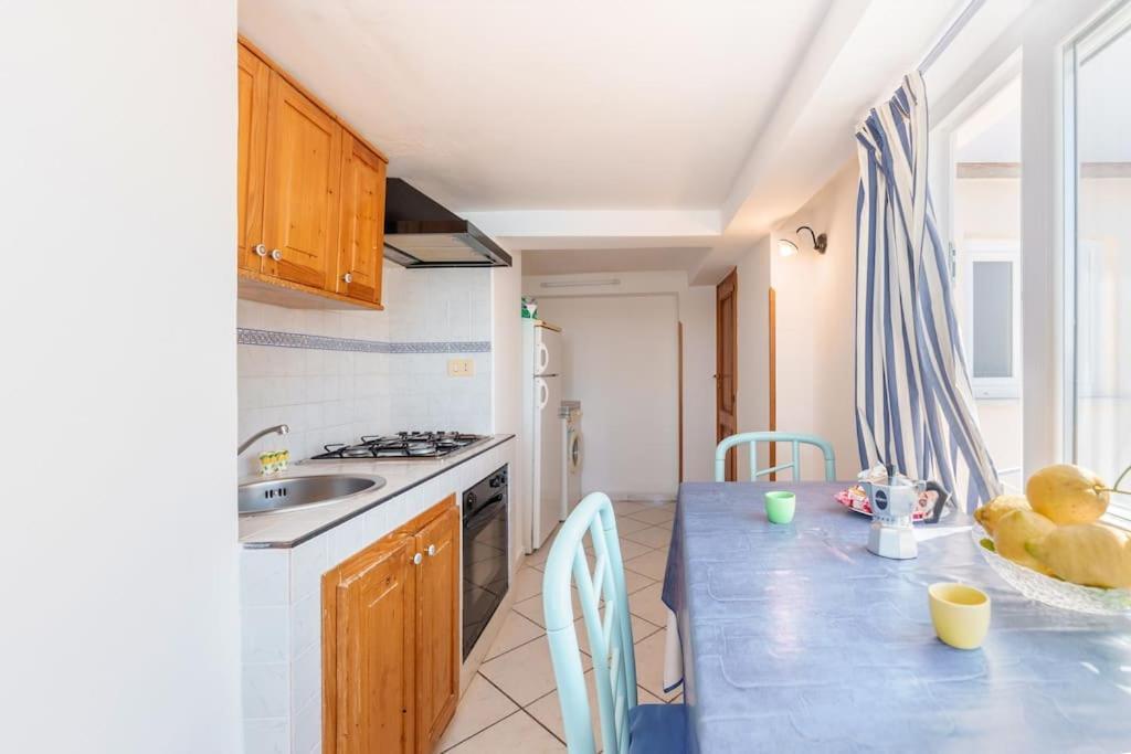 La Casa Di Nina A Corricella Apartment Procida Exterior foto